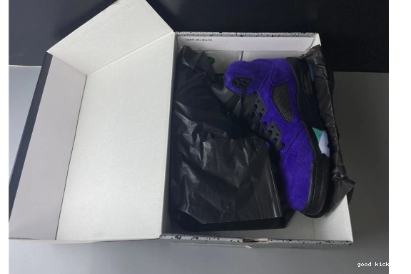 Alternate 136027-500 Air Jordan Grape Retro 5 136027-500 0328